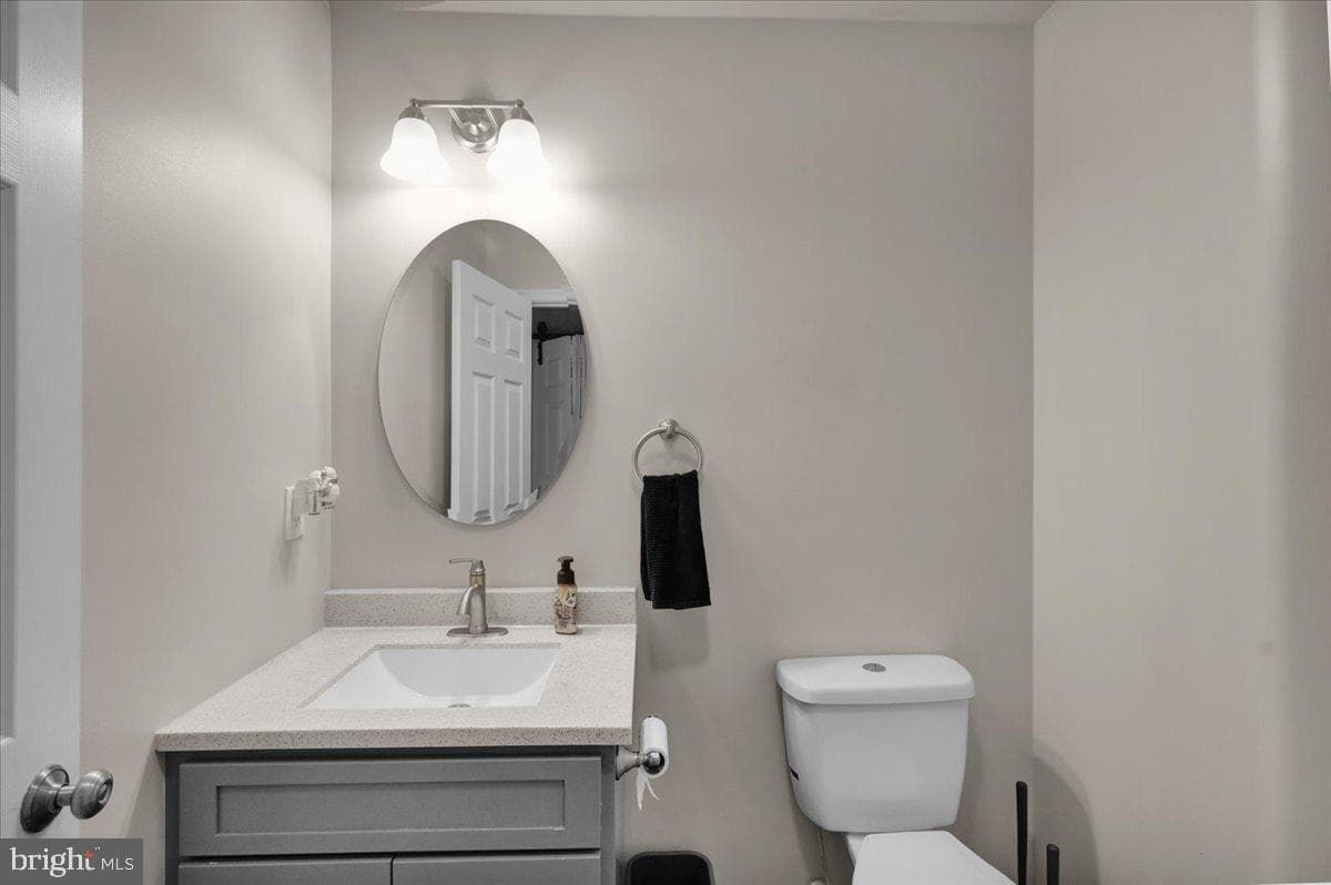 422 Smokering Drive photo 8