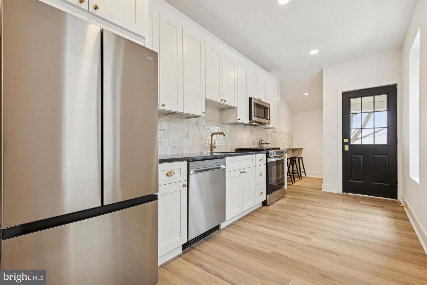 34 S Franklin Street photo 5