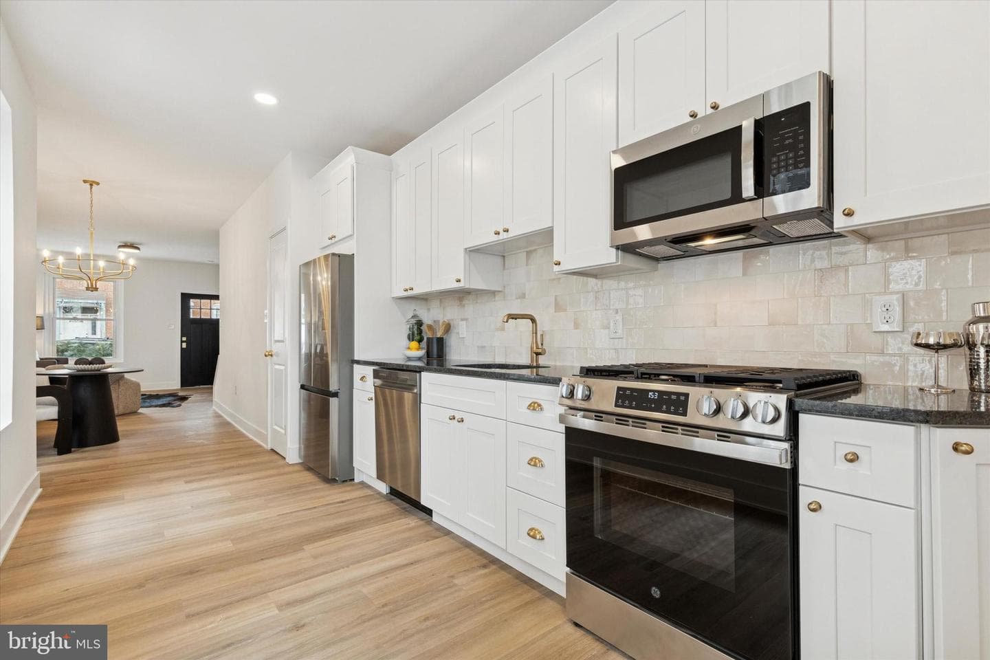 34 S Franklin Street photo 6