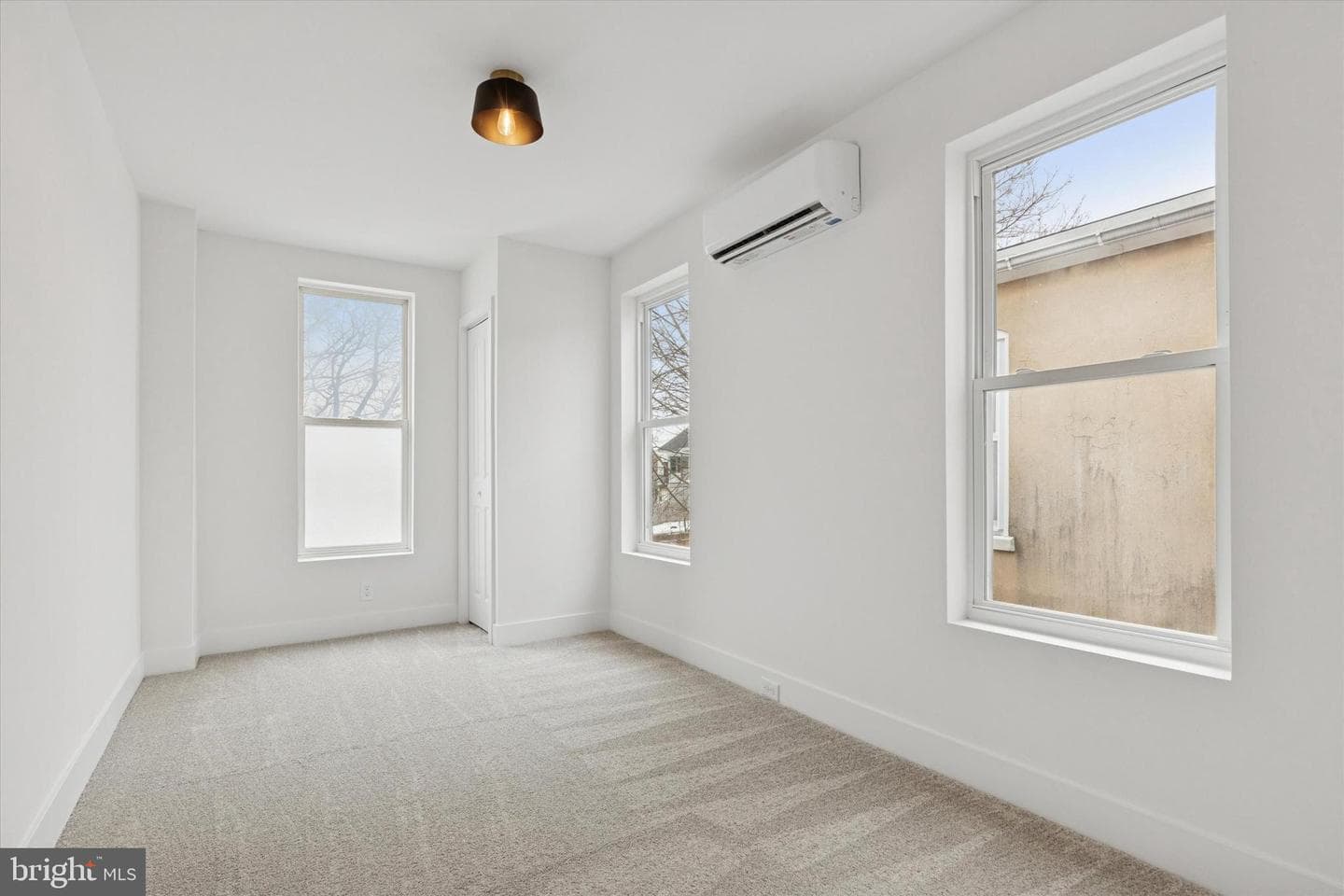 34 S Franklin Street photo 9