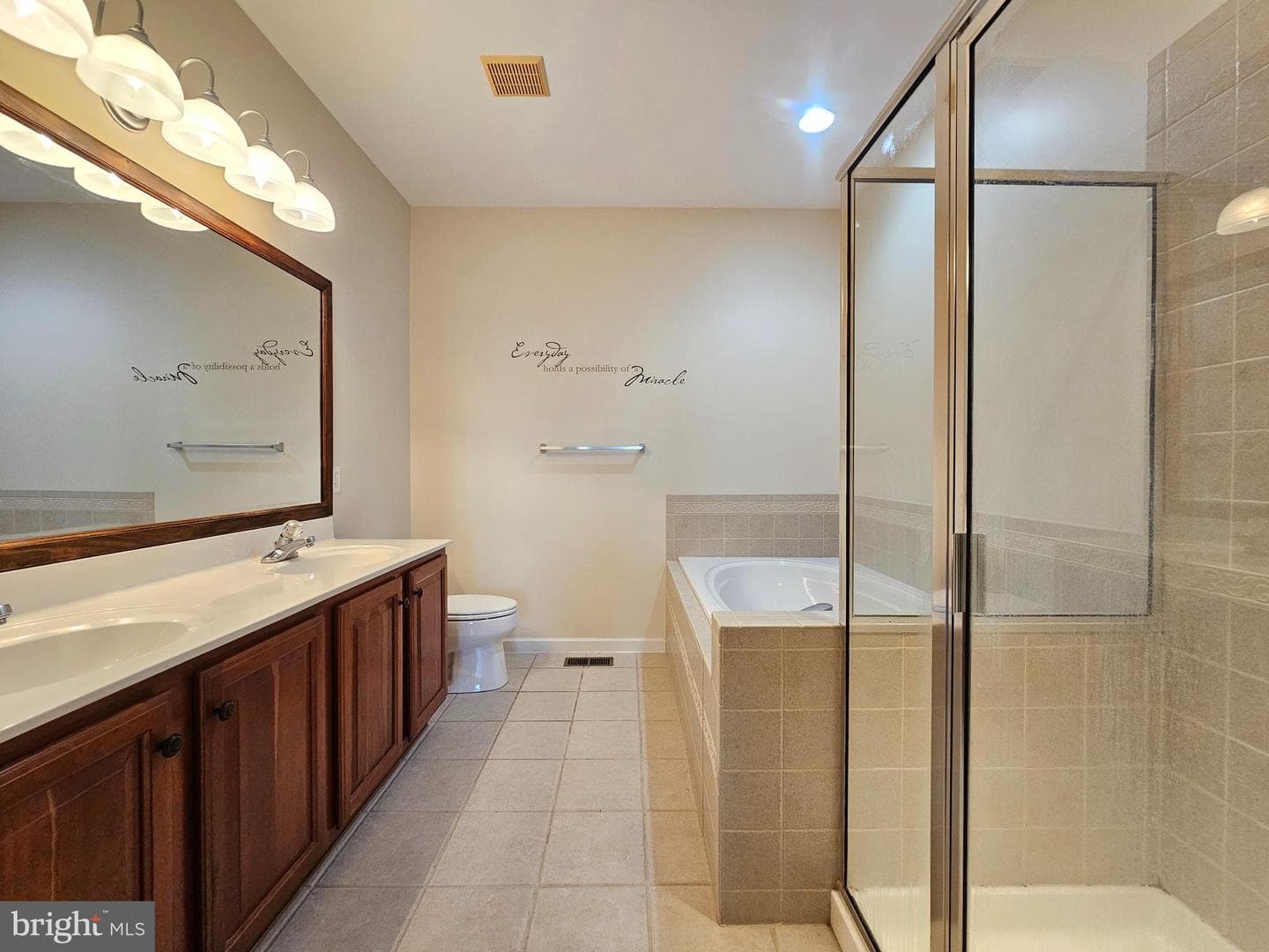1509 Lexington Way photo 14