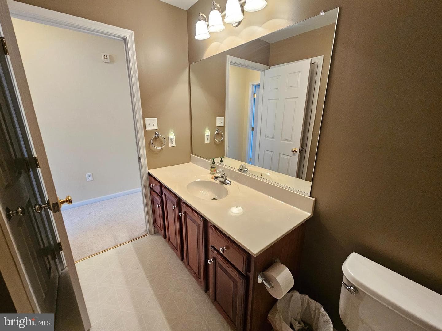1509 Lexington Way photo 23