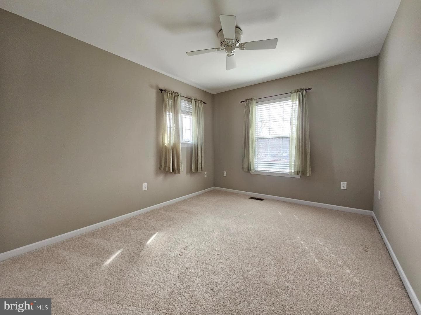 1509 Lexington Way photo 24