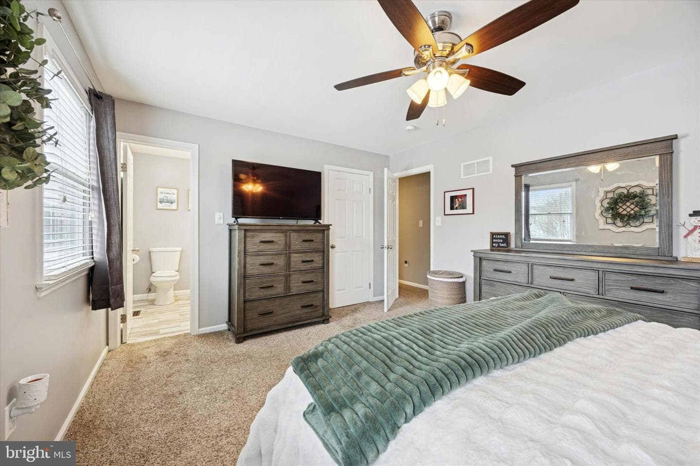 132 Rugby Road photo 16