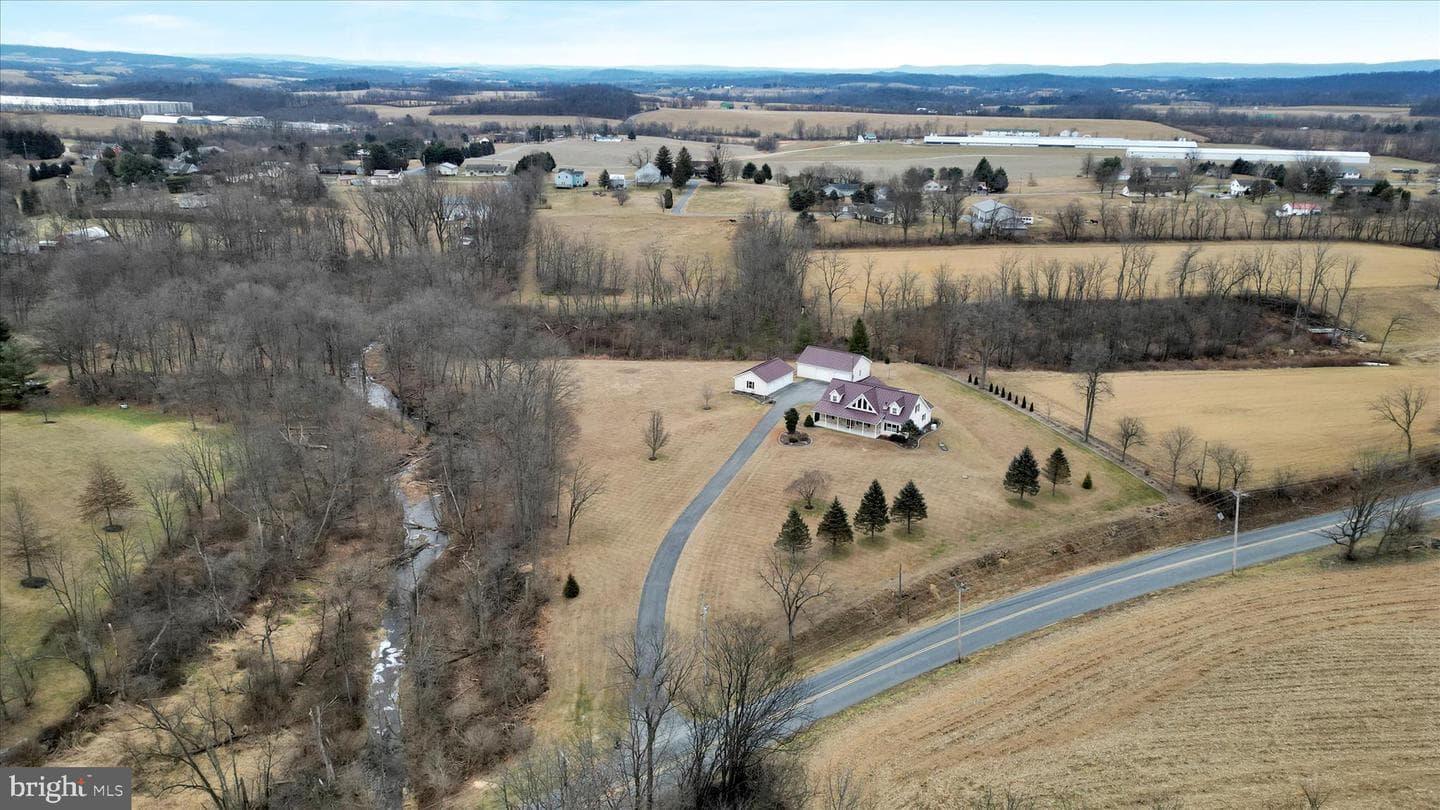 757 E Rehrersburg Road photo 2