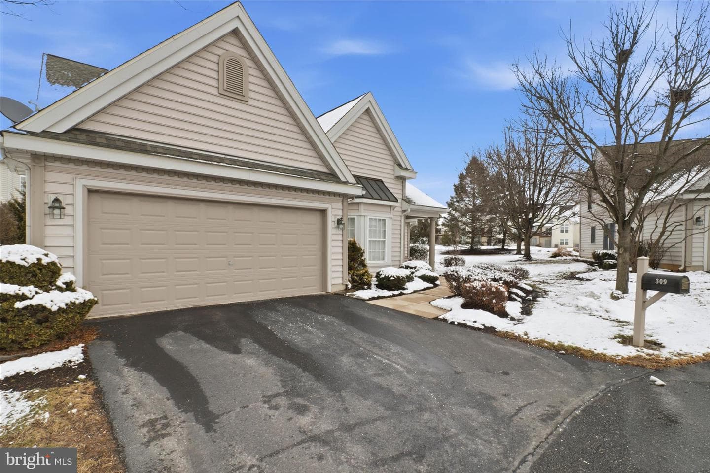 309 Charleston Lane photo 47