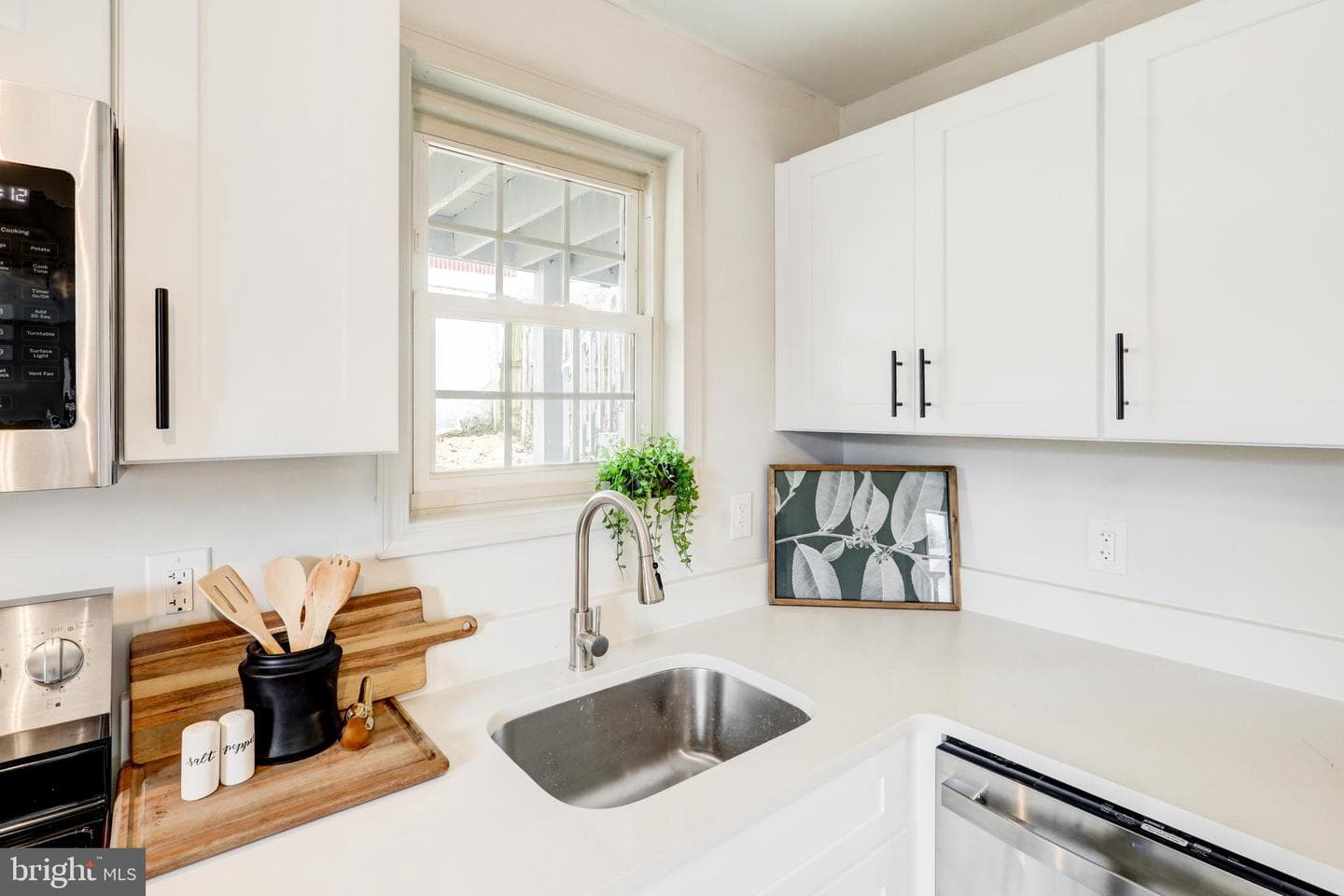 5 Edgewood Avenue photo 9
