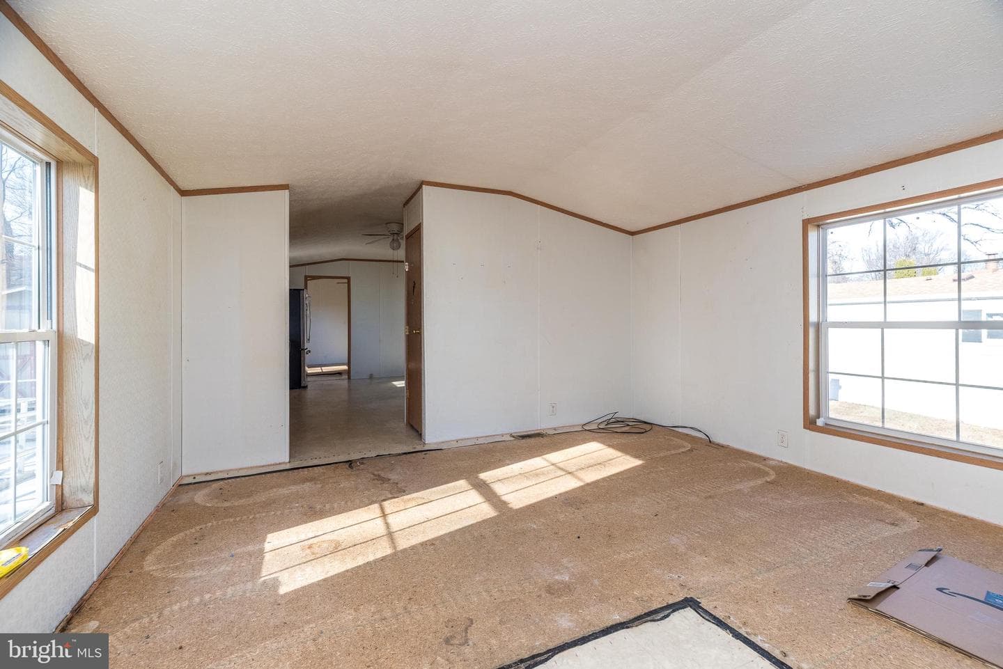 100 Waldon Circle photo 3