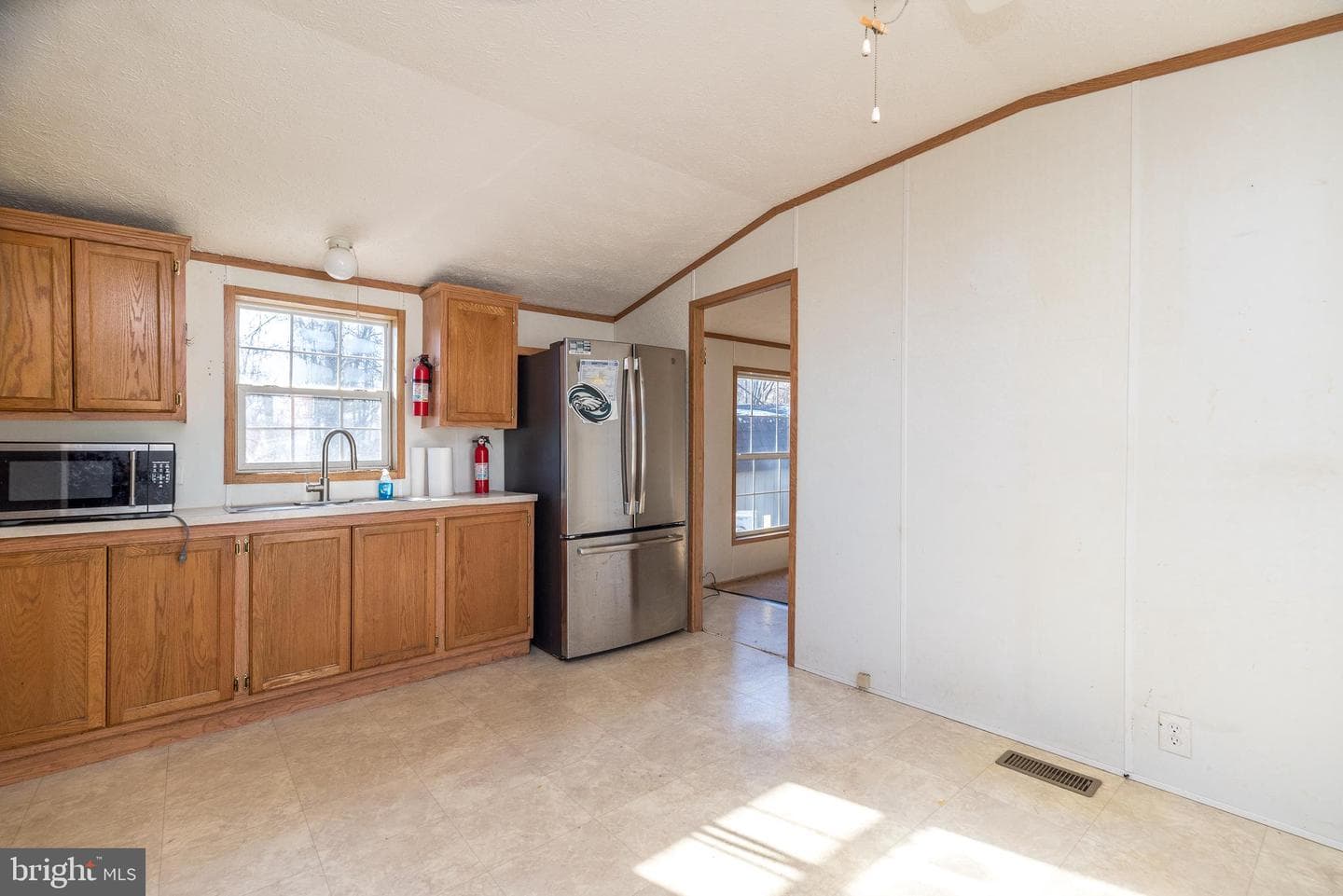 100 Waldon Circle photo 8