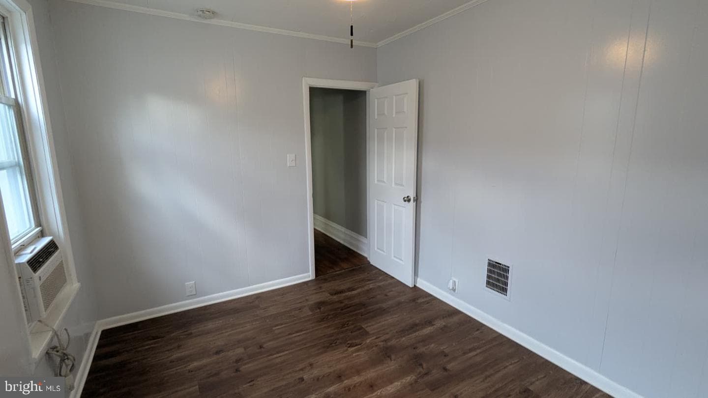 723 Thorn Street photo 17