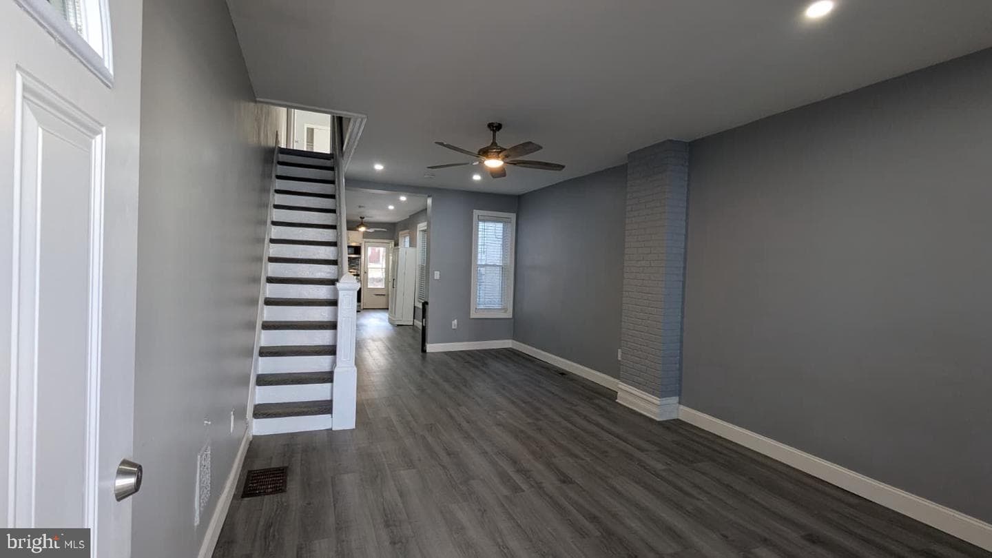 723 Thorn Street photo 7