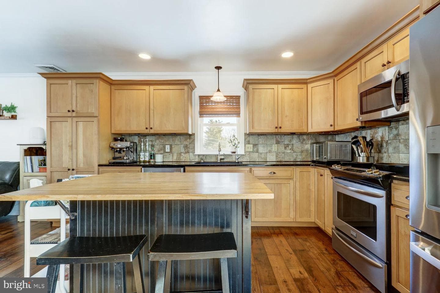 63 Preston Road photo 22