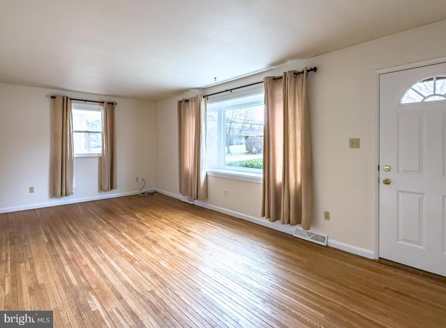 3050 Elm Road photo 4