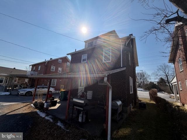 207 Revere photo 5