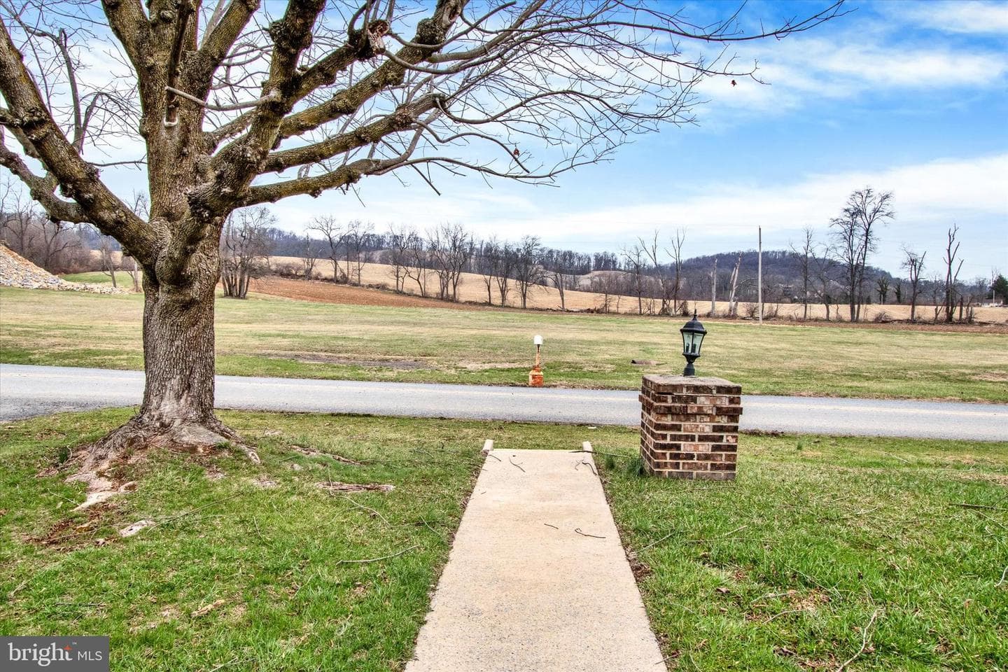 121 Old State Road photo 25