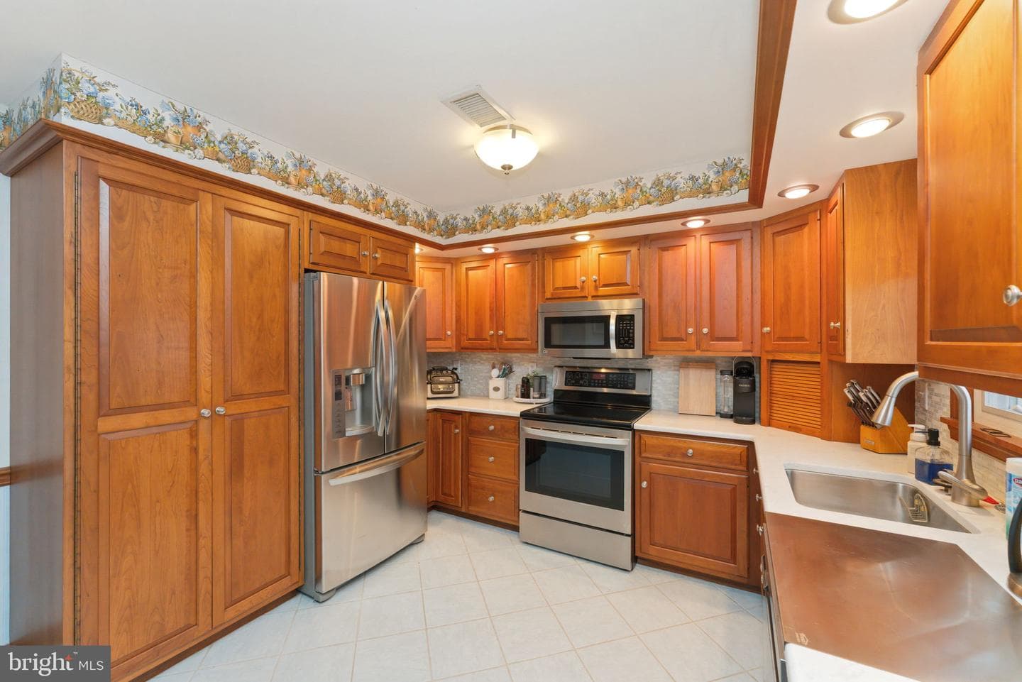 347 Fry Avenue photo 10