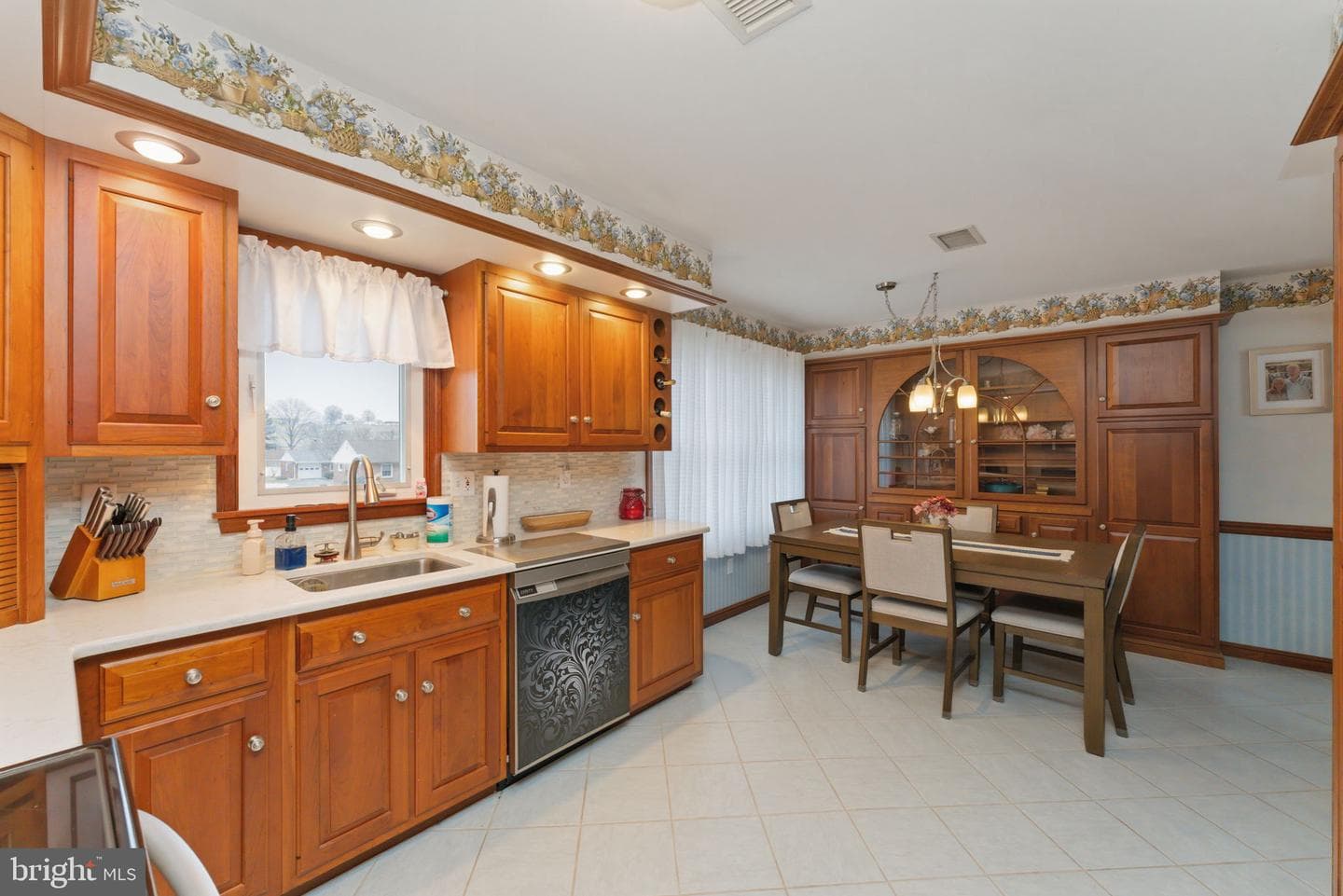 347 Fry Avenue photo 12