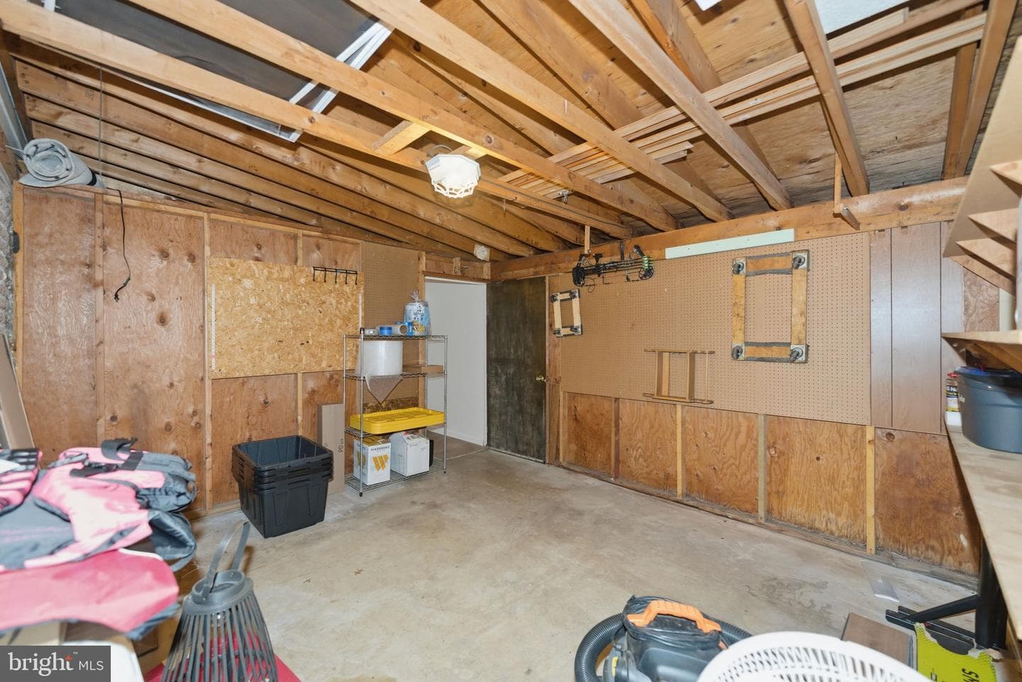 347 Fry Avenue photo 27