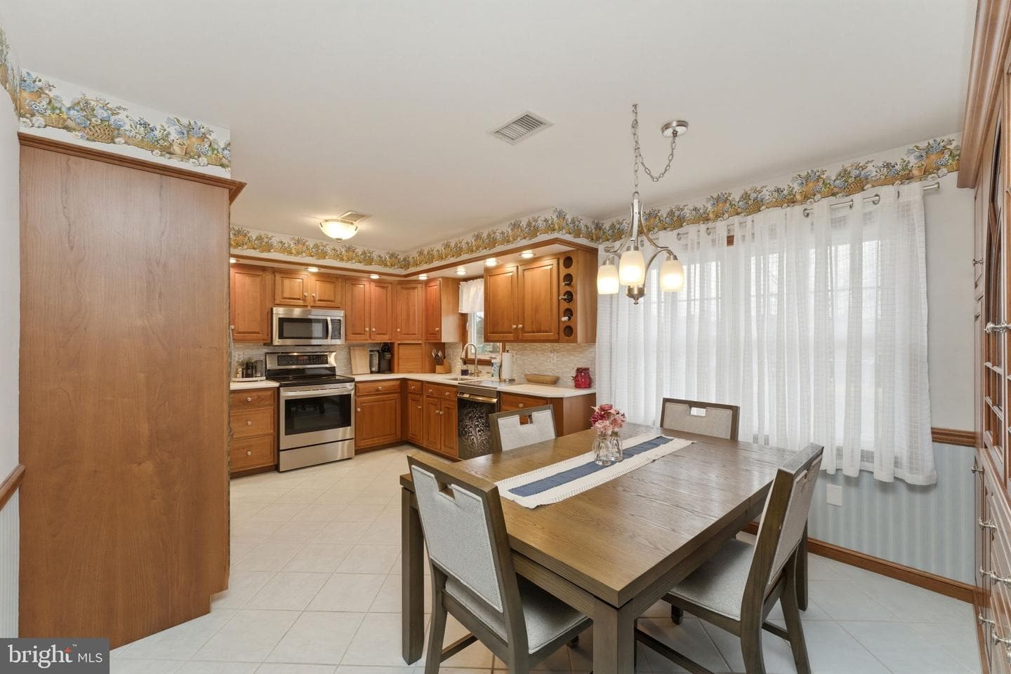 347 Fry Avenue photo 8