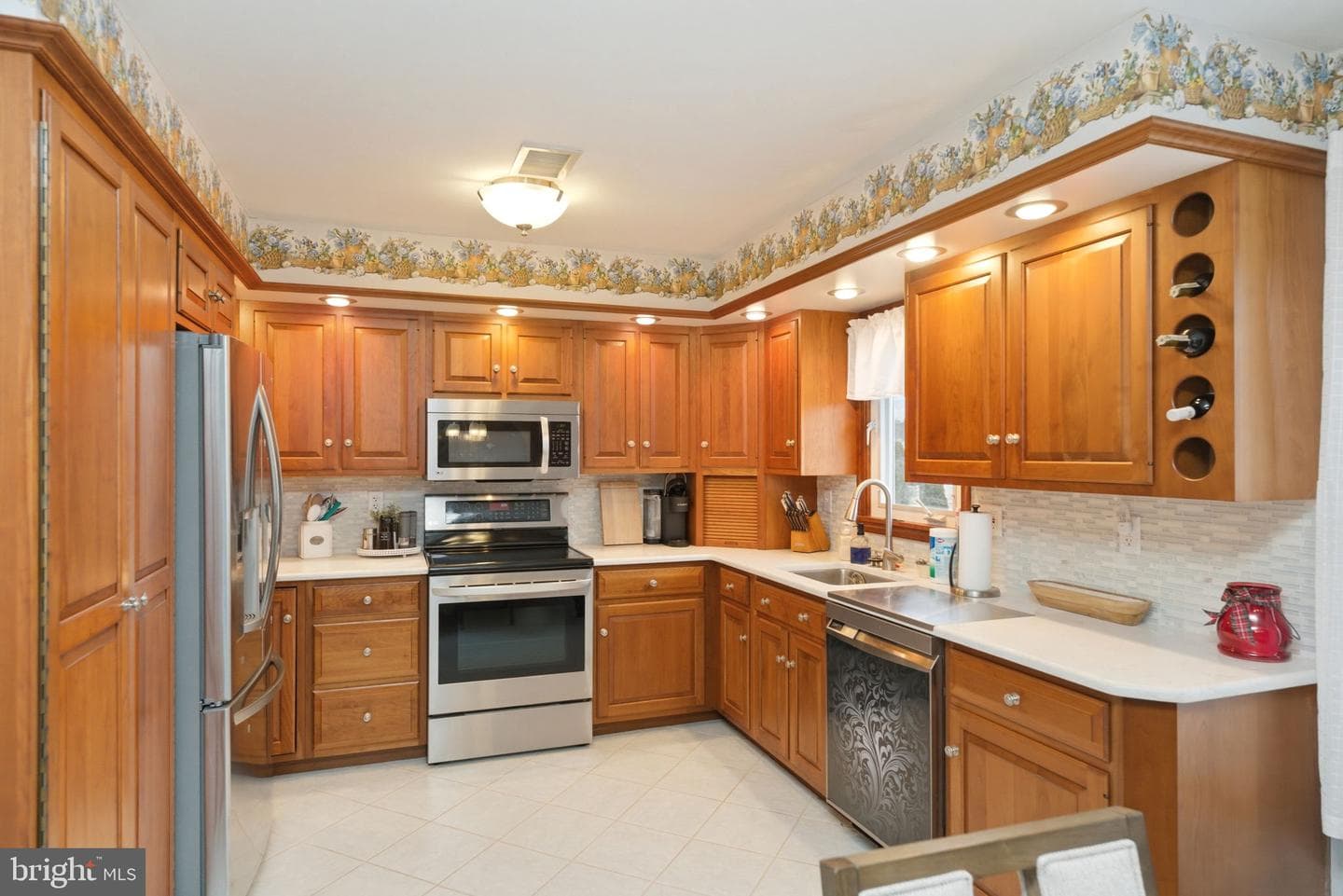 347 Fry Avenue photo 9