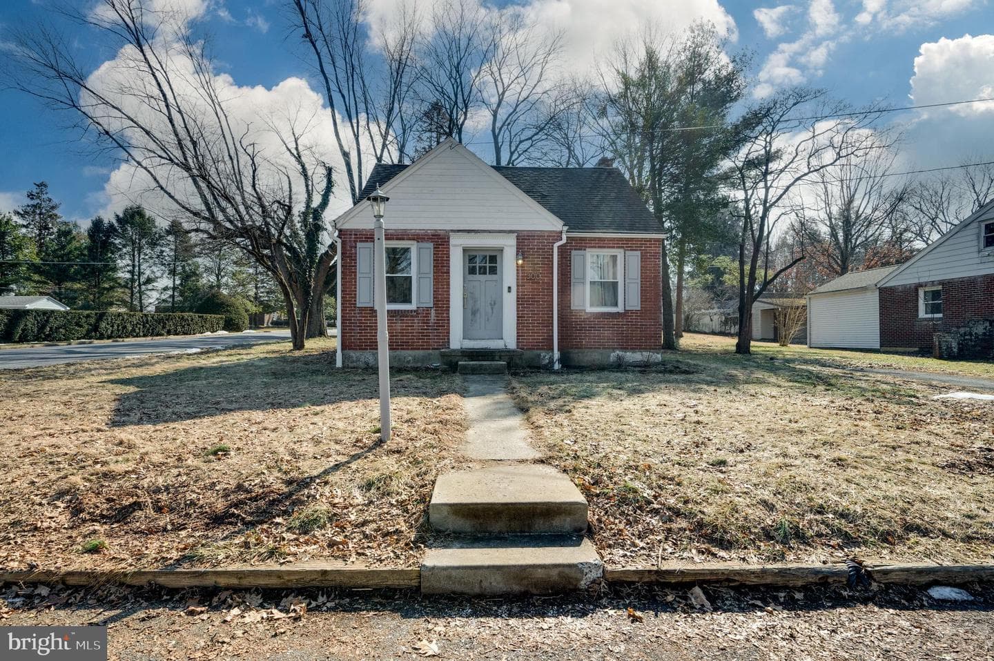 300 Mckinley Avenue photo 2