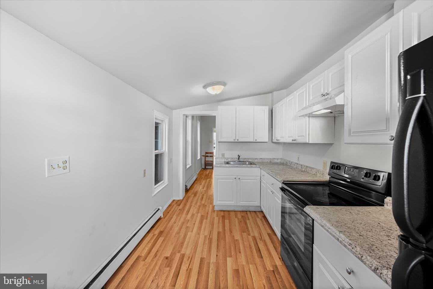 1042 Locust Street photo 11