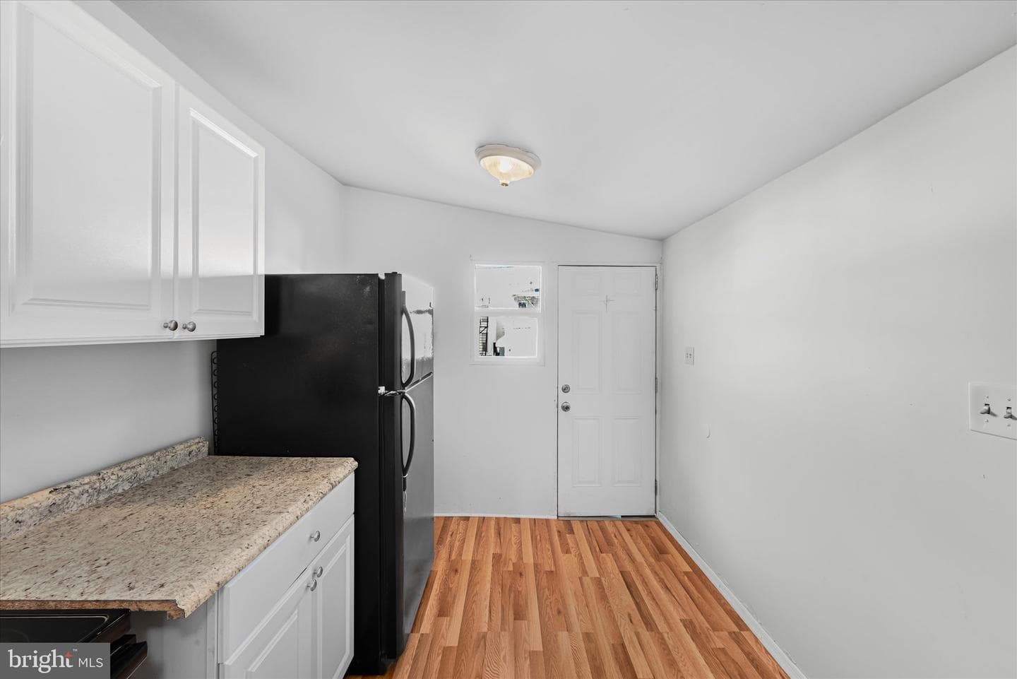 1042 Locust Street photo 14