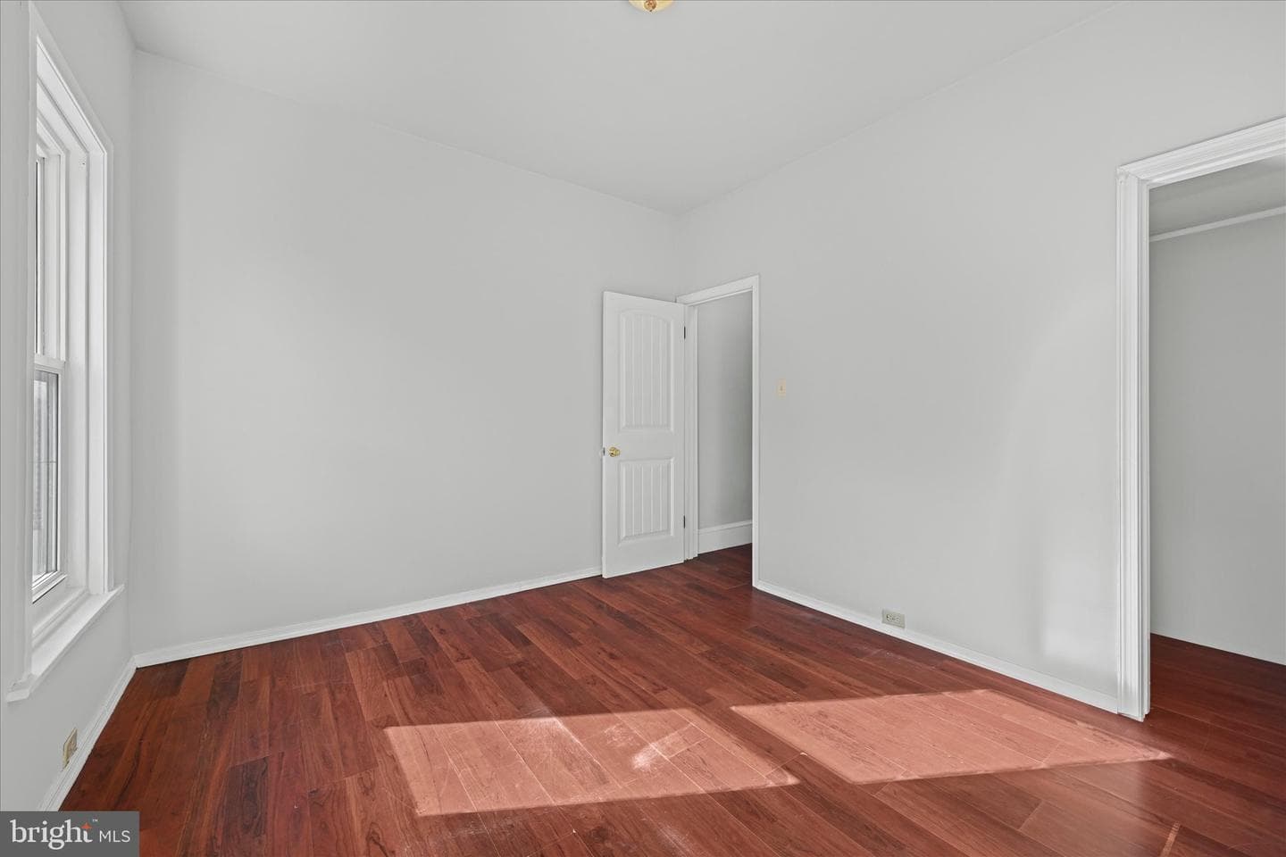 1042 Locust Street photo 16