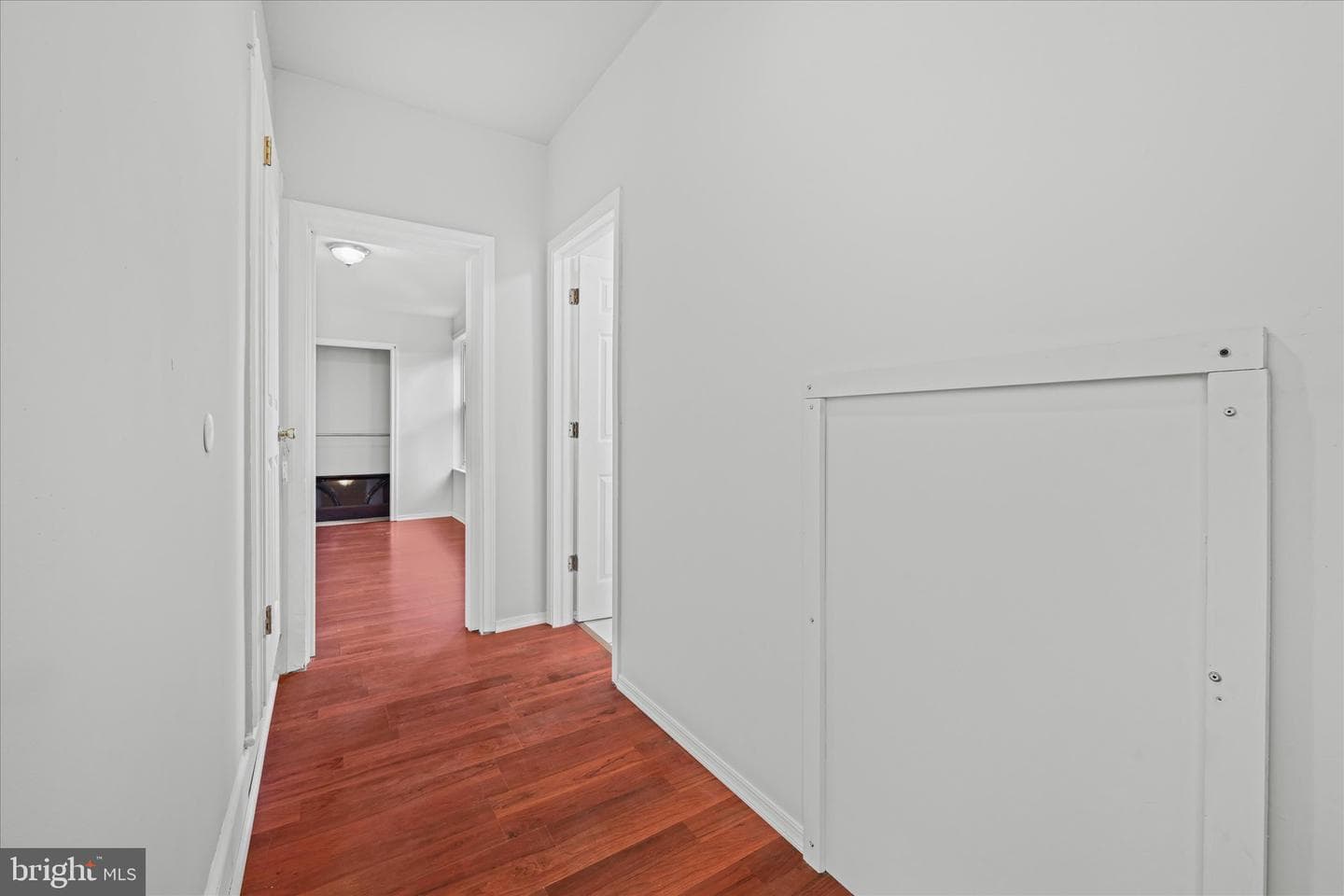 1042 Locust Street photo 17