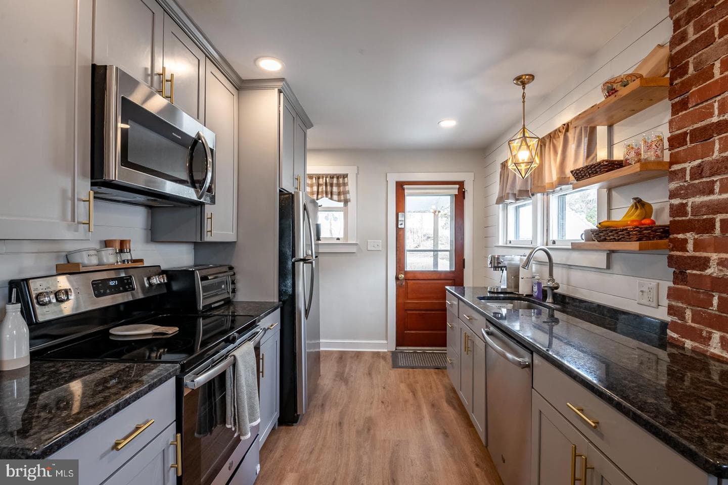 537 Cherry Street photo 7