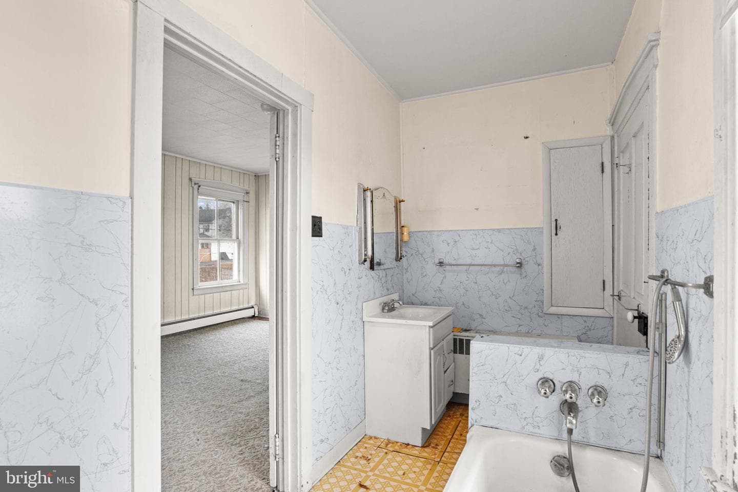 8448 Lancaster Avenue photo 27
