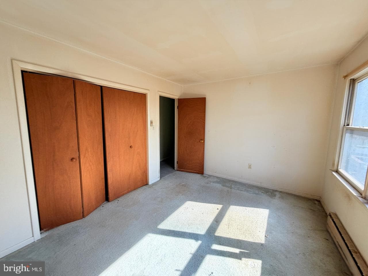 3804 Saint Lawrence Avenue photo 16