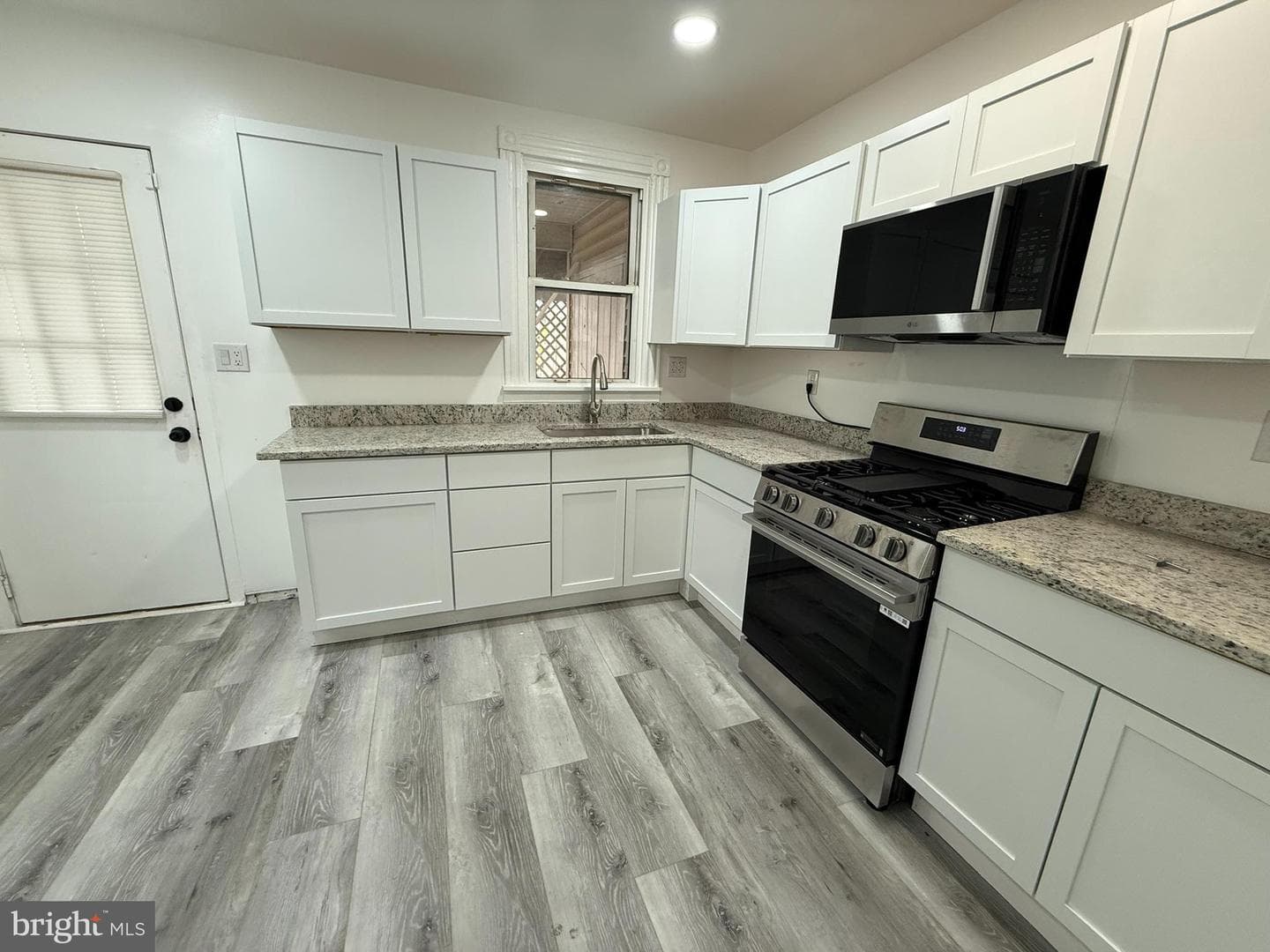 1322 Green Street photo 8