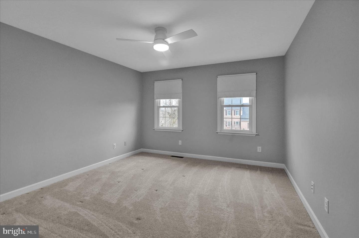 110 New York Avenue photo 25