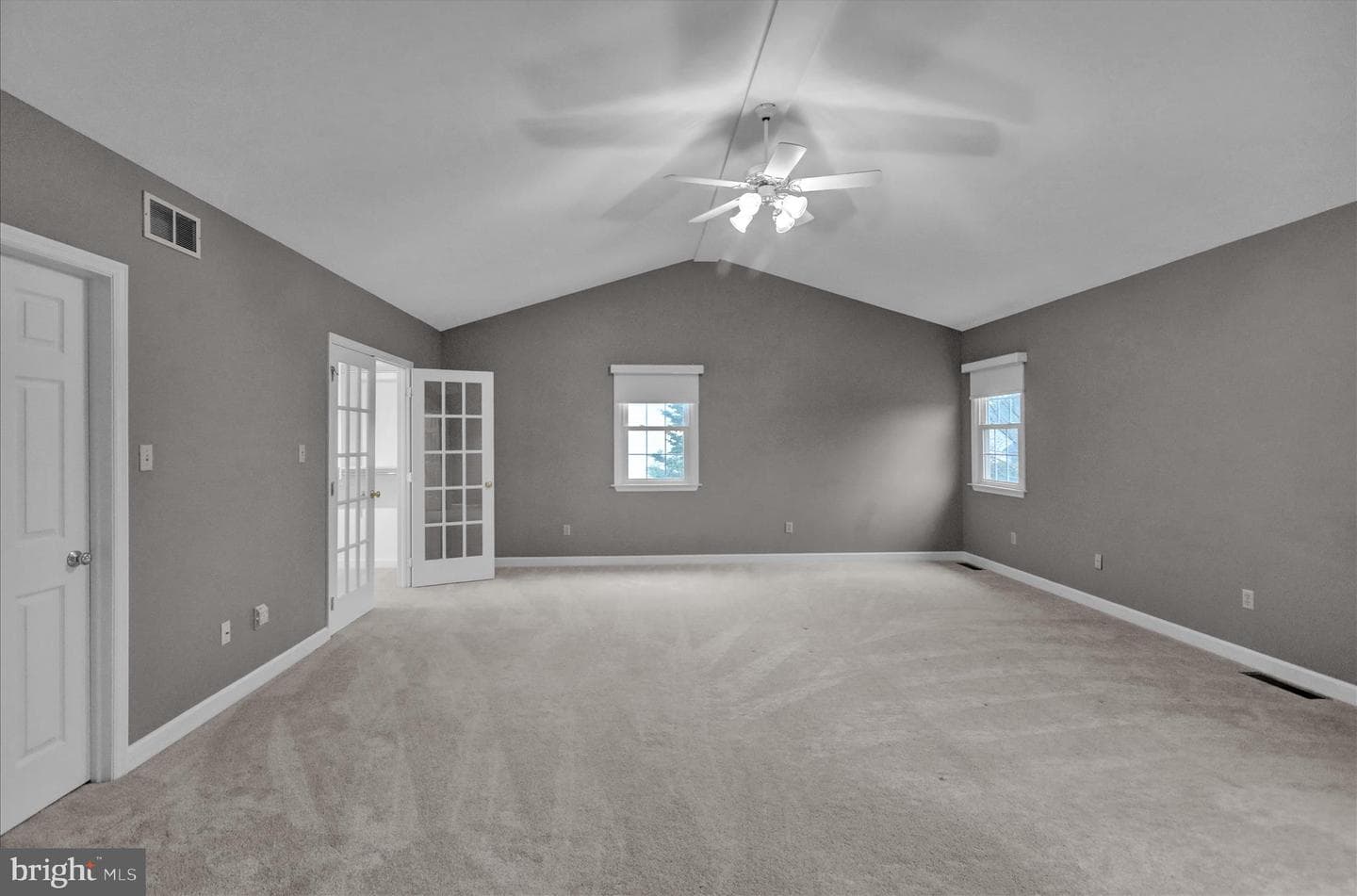 110 New York Avenue photo 35