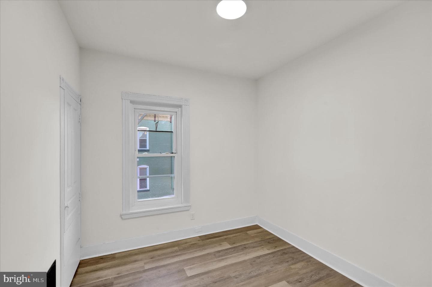 131 Elm Street photo 19