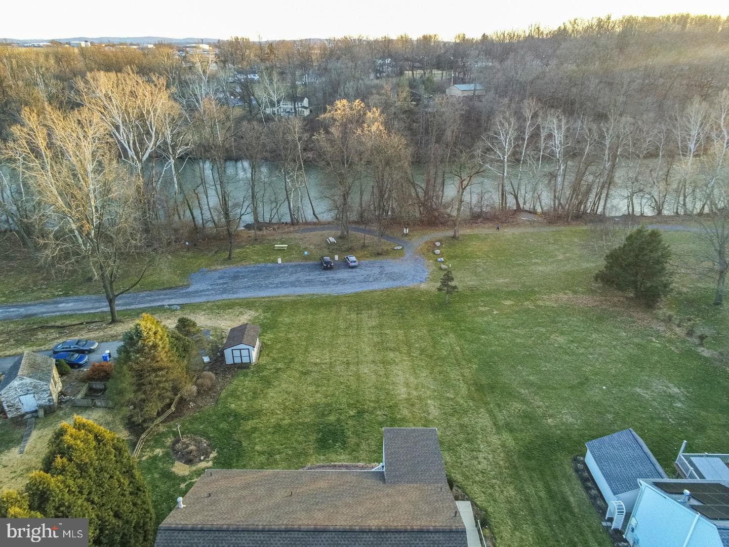 4008 River Road photo 5