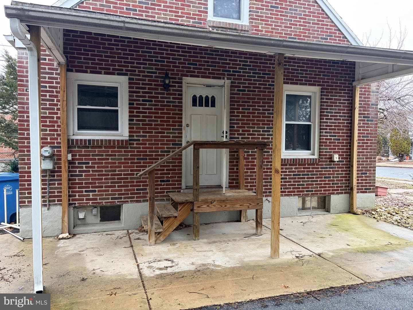 740 Columbia Avenue photo 3
