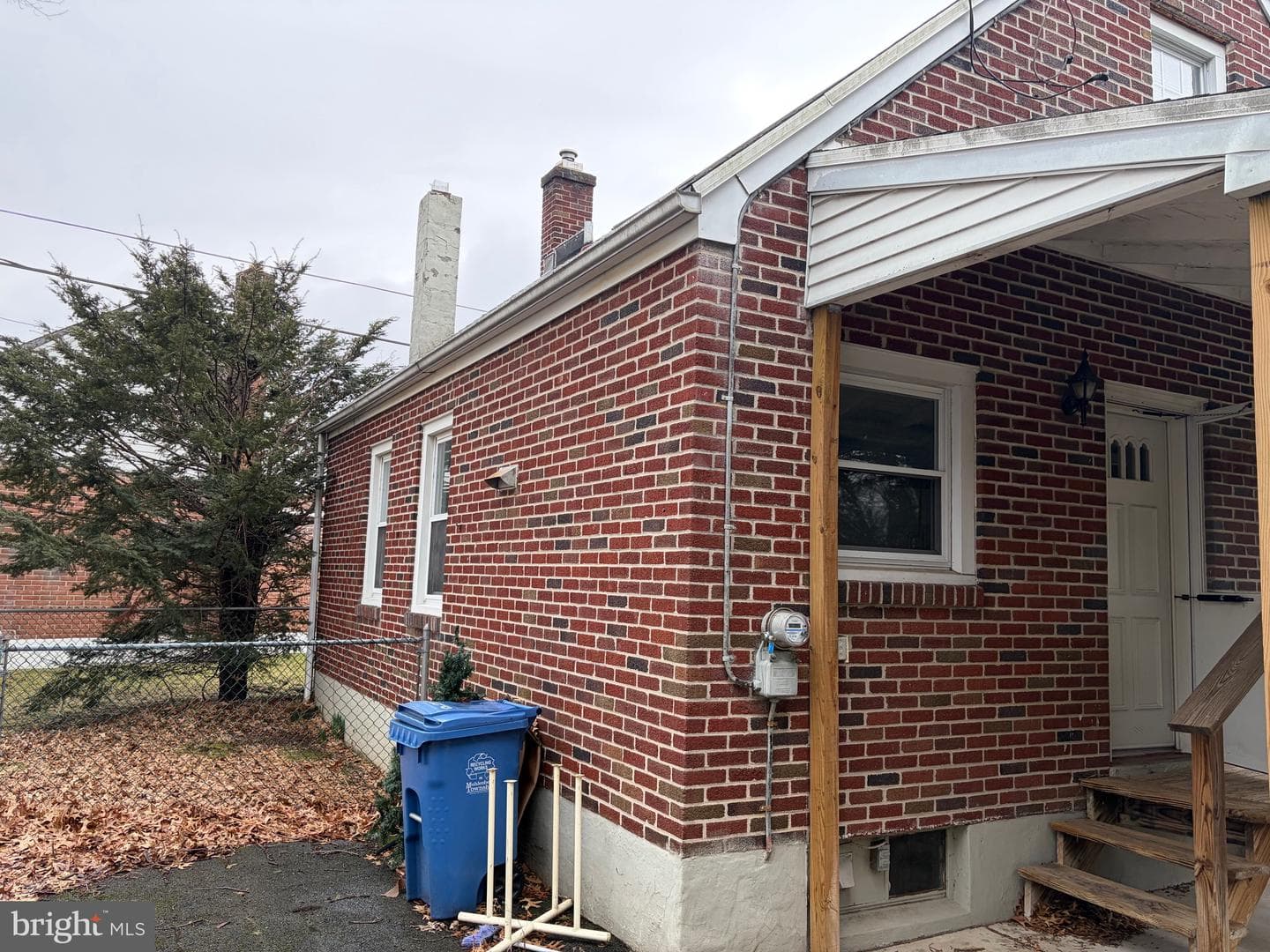740 Columbia Avenue photo 4