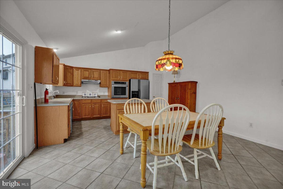 3305 Regency Drive photo 10