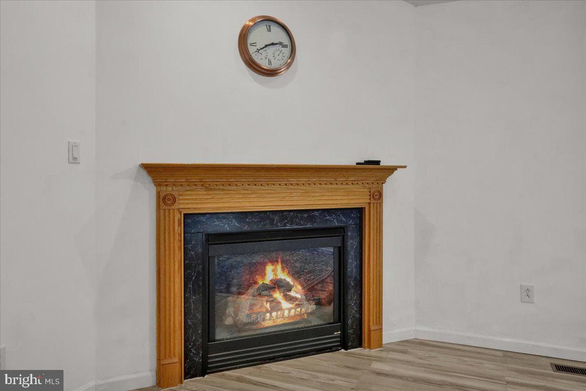 3305 Regency Drive photo 6