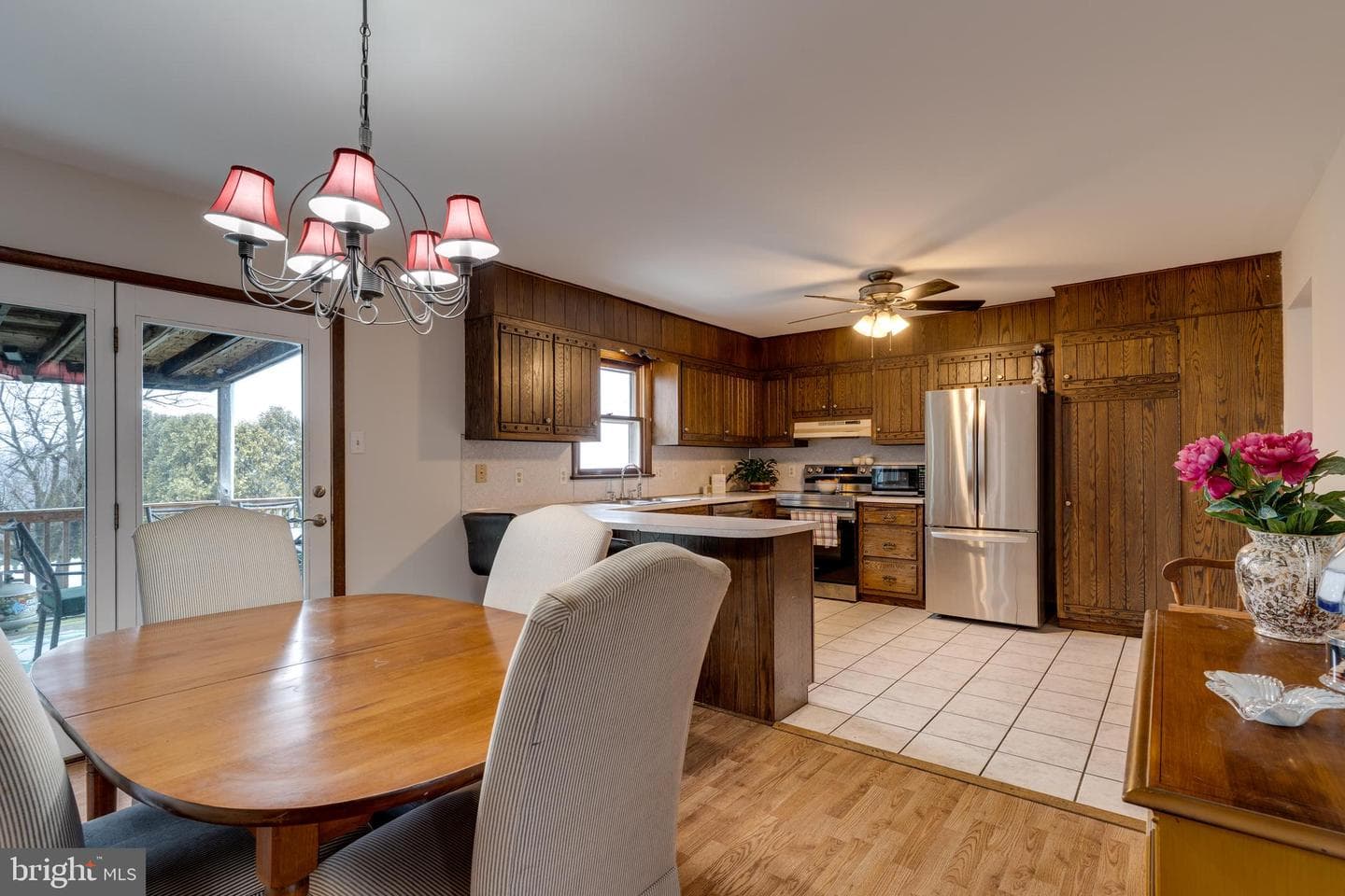 906 Berks Street photo 11