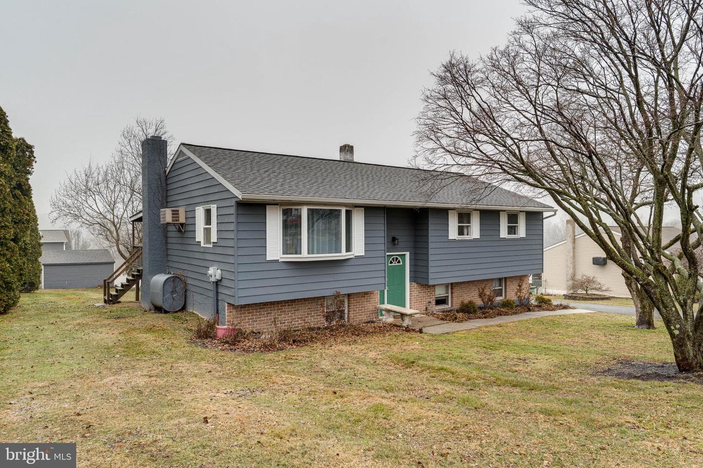 906 Berks Street photo 3