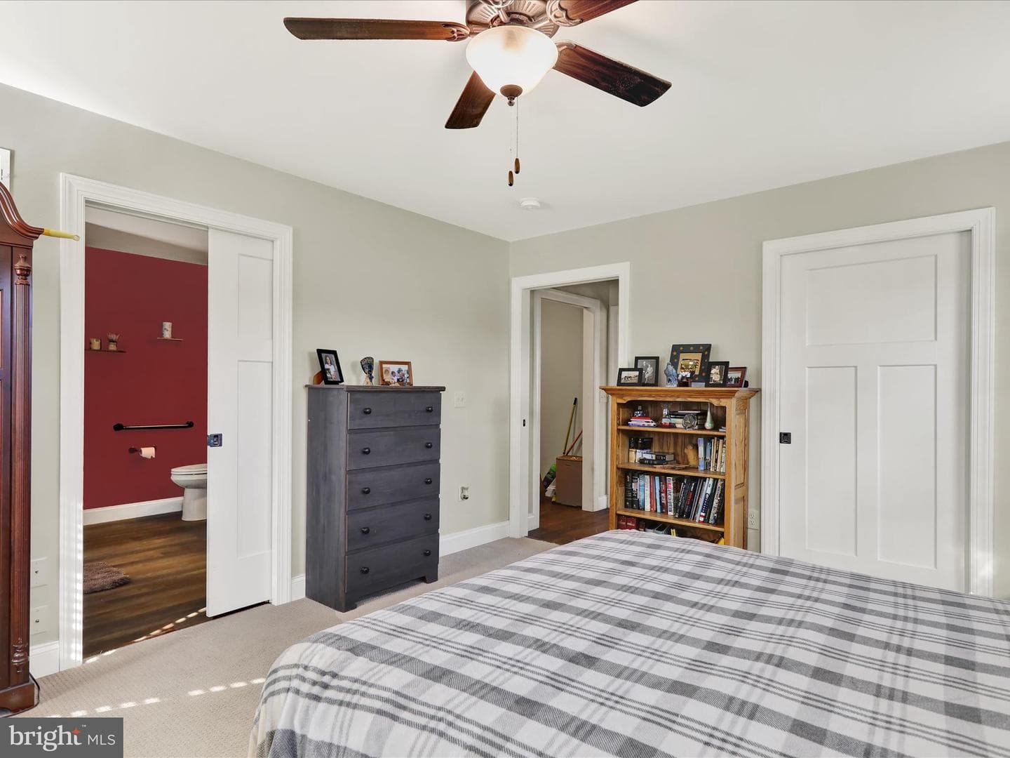 143 Rosebush Court photo 12