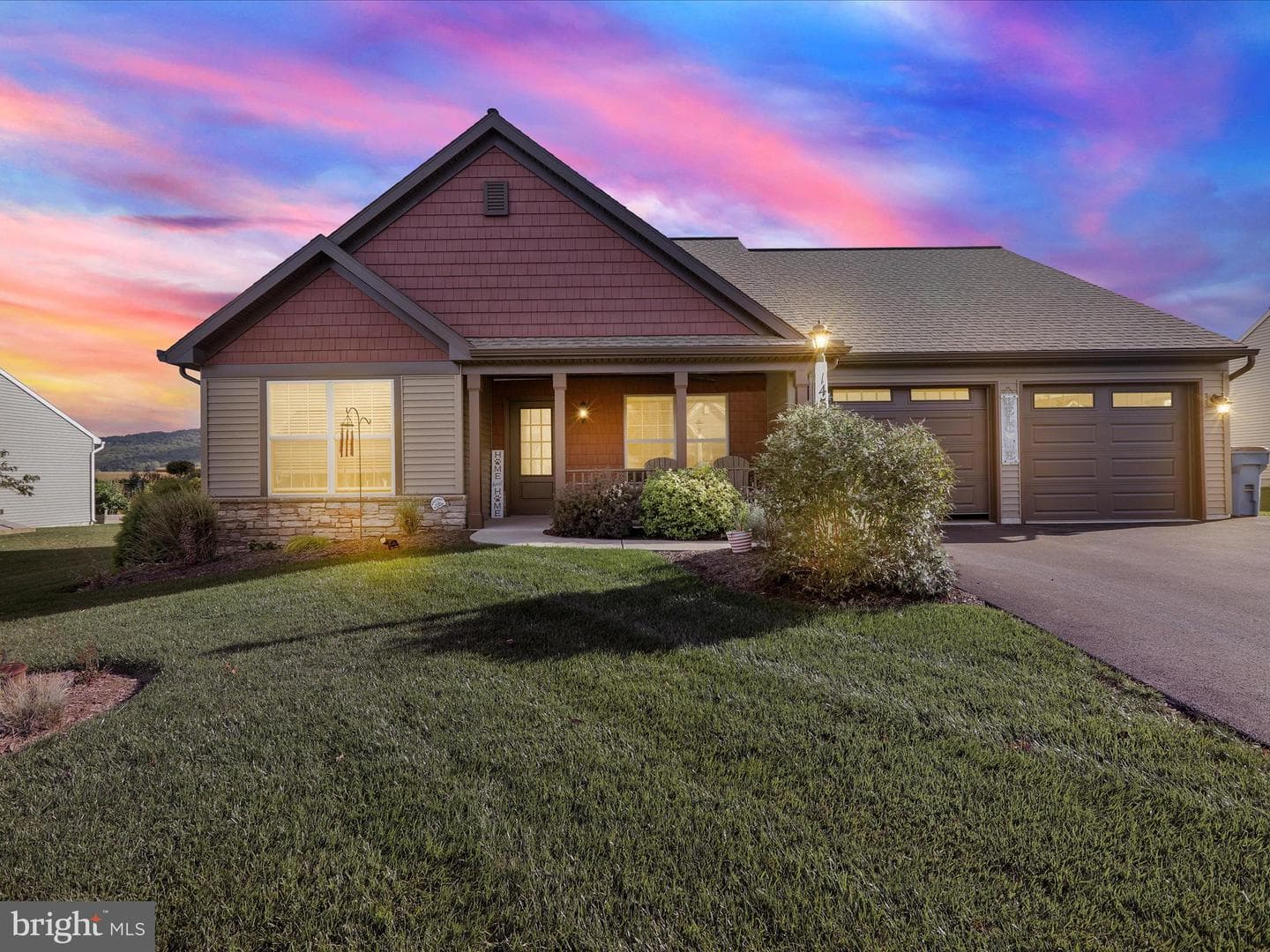 143 Rosebush Court photo 2