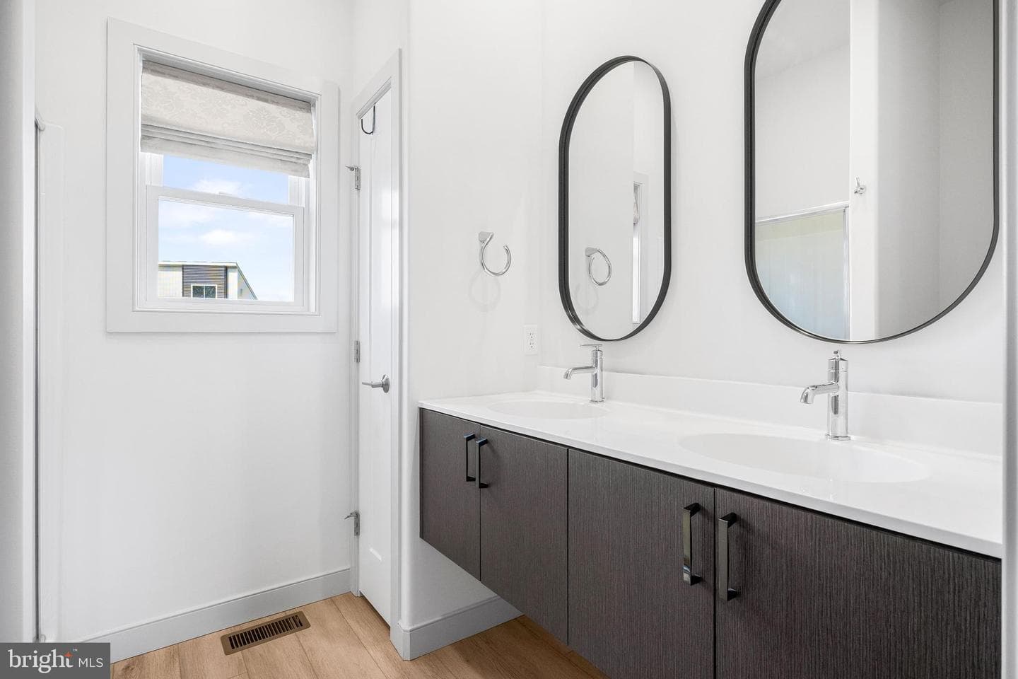 59 Clover Drive photo 31