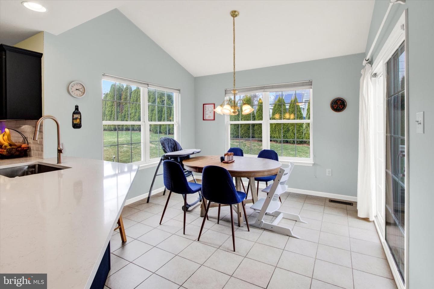 2514 Goddard Avenue photo 9