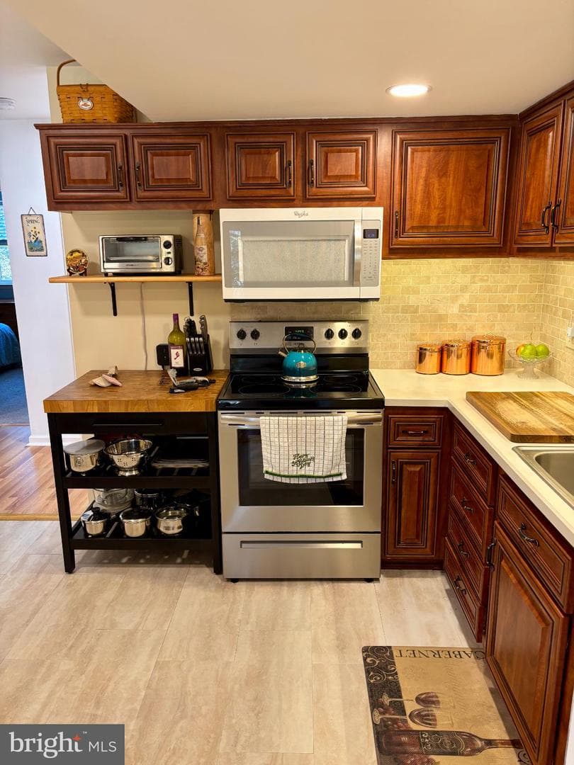 13 Fairway Road #13d photo 7
