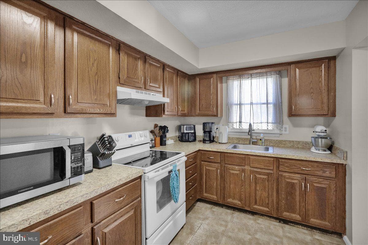 613 Leininger Avenue photo 9