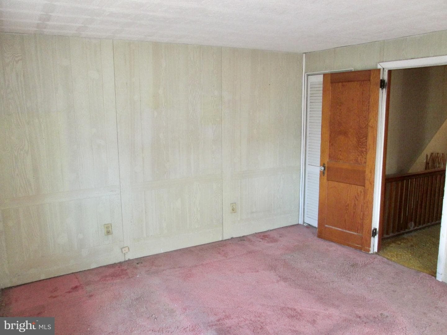431 Raymond Street photo 18
